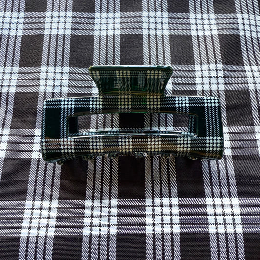 Coopmonsters Black and White Palaka Hair Claw