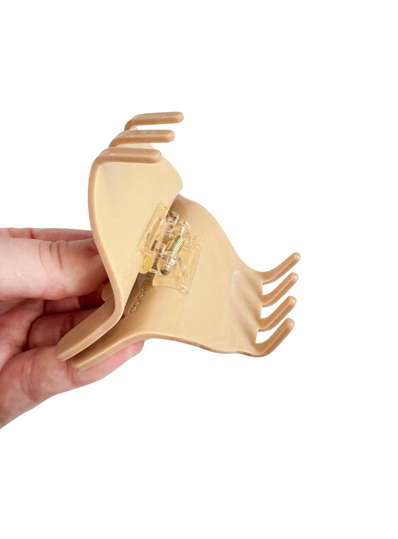 Coopmonsters Tan Shaka Hair Claw