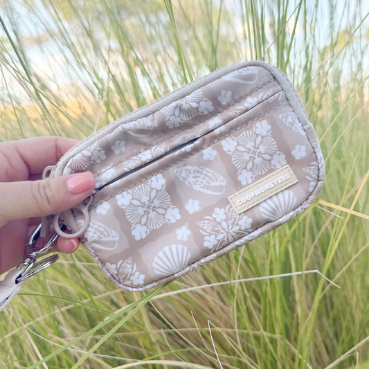 Coopmonsters Hands Free Wallet Pouch Tan Shell Quilt