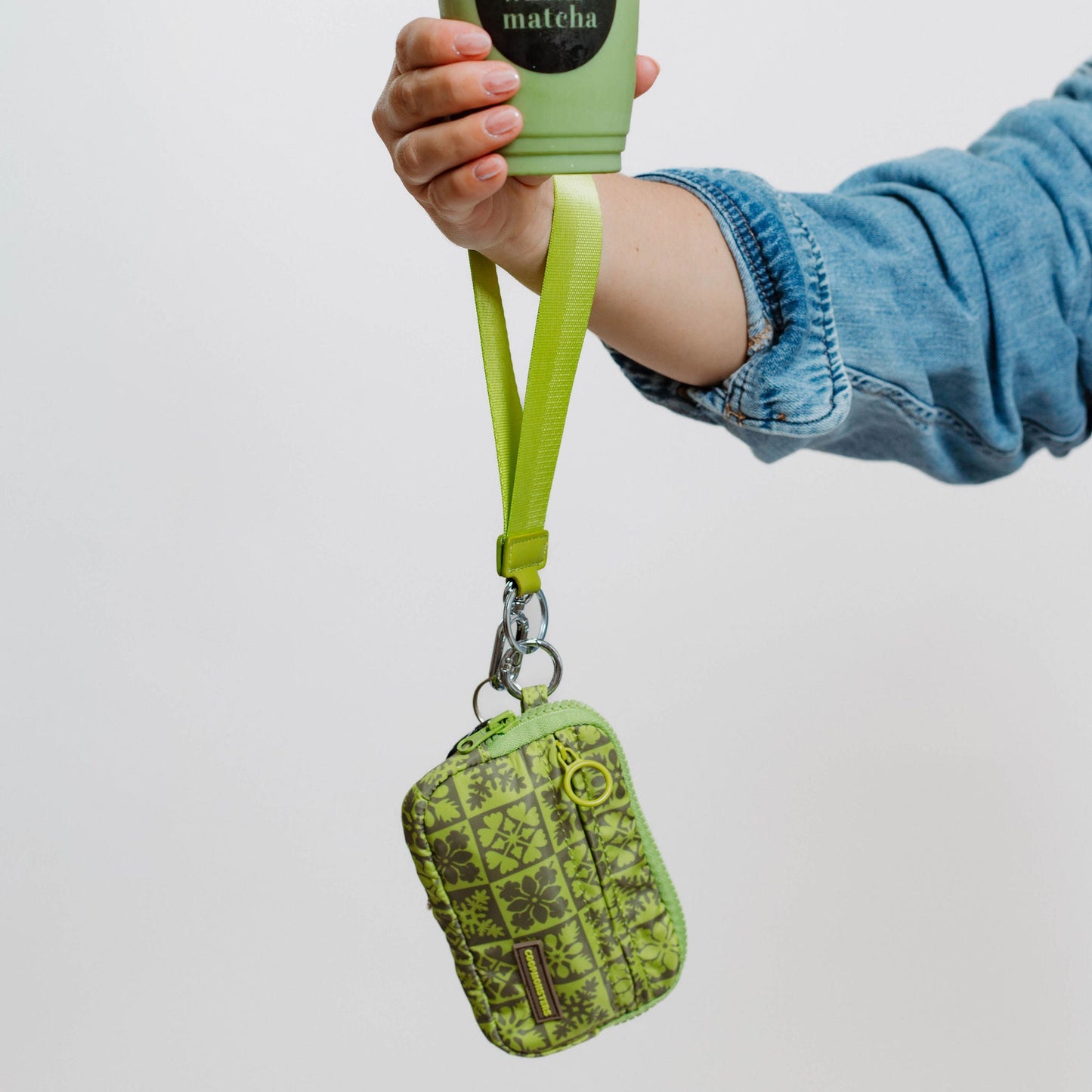 Coopmonsters Olive Quilt Hands Free Wallet Pouch