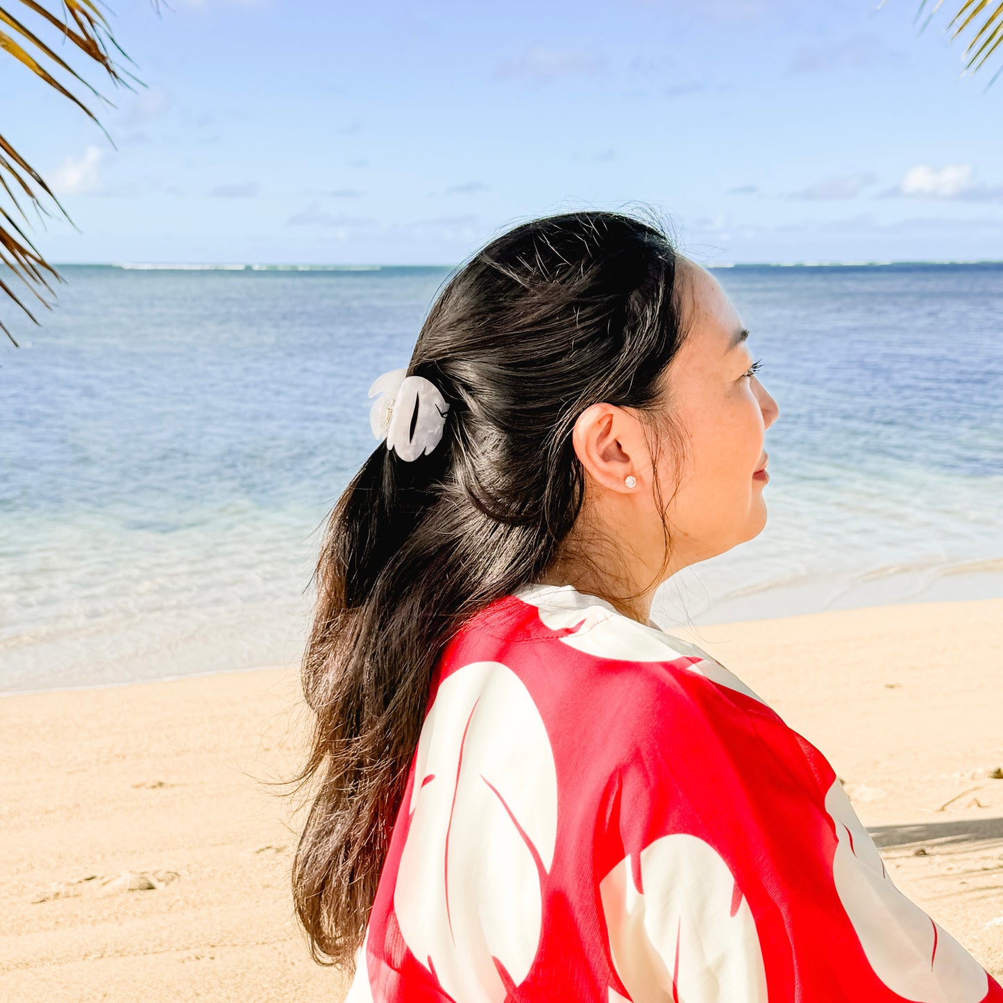 Coopmonsters White Monstera Hair Claw