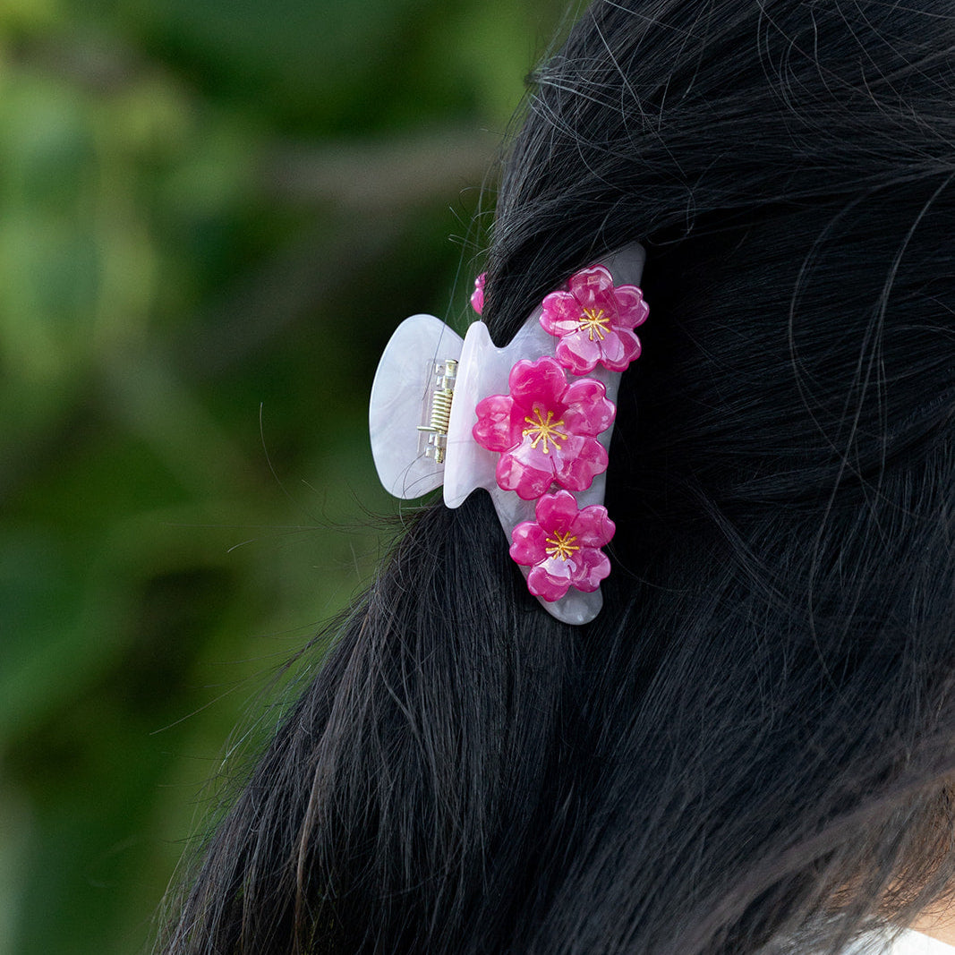 Nikki Jennifer + Coopmonsters Sweet Sakura Hair Claws